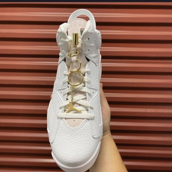 wmns air jordan 6 gold hoops